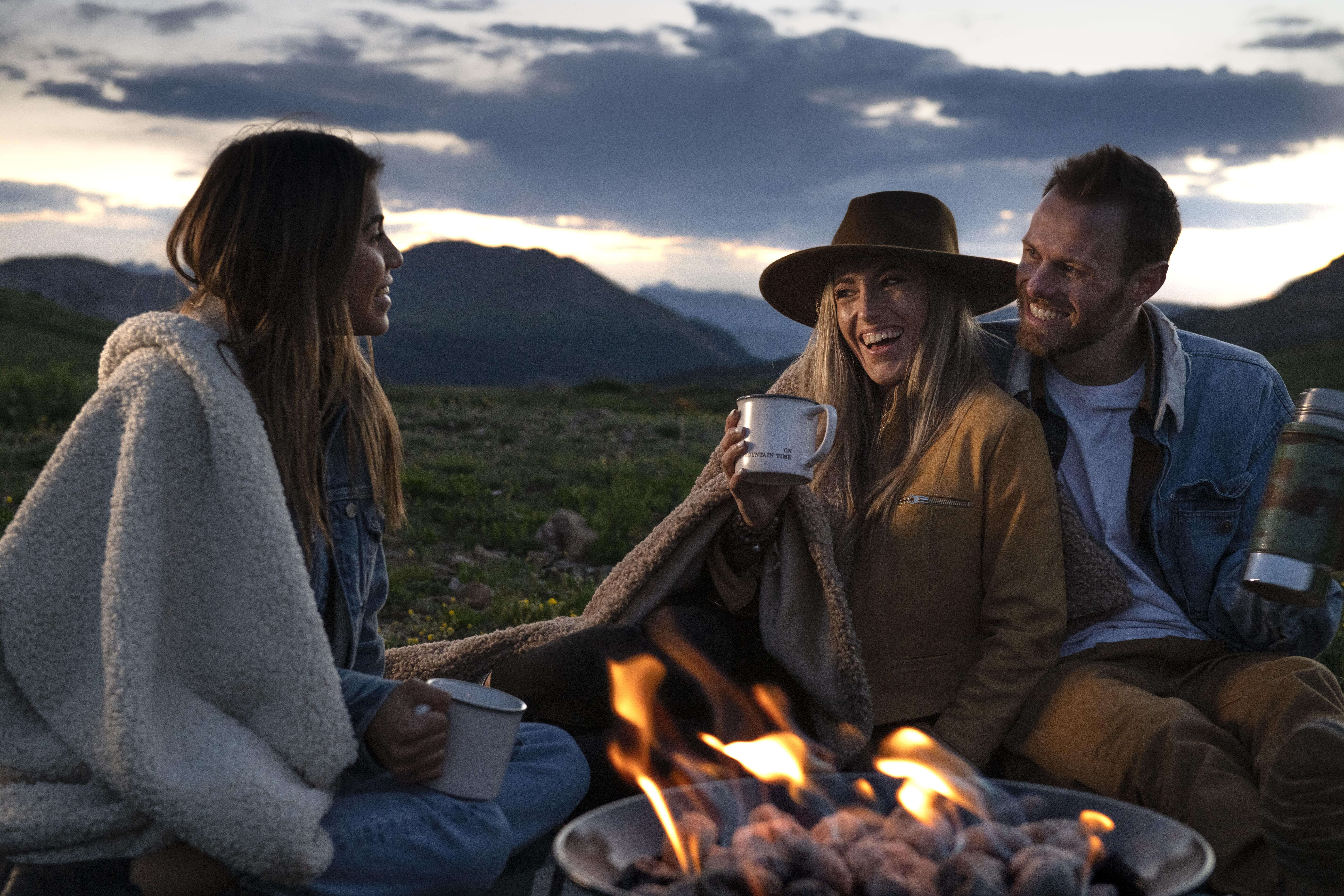 Swinging for Beginners: Safe & Discreet Guide